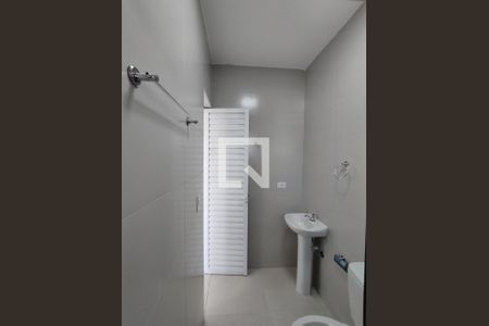 Banheiro - torneira de casa para alugar com 1 quarto, 40m² em Vila Brasilina, São Paulo