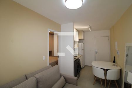 Sala/Cozinha de apartamento para alugar com 1 quarto, 27m² em Vila Dom Pedro Ii, São Paulo