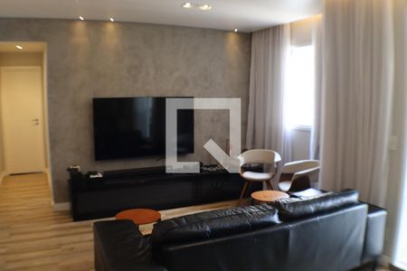 Sala de apartamento à venda com 2 quartos, 74m² em Jardim Tupanci, Barueri