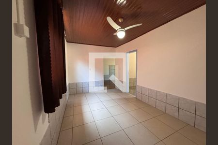 Sala de casa para alugar com 1 quarto, 50m² em Scharlau, São Leopoldo