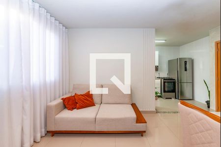 Sala de apartamento para alugar com 1 quarto, 37m² em Buritis, Belo Horizonte