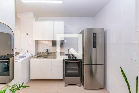 Cozinha de apartamento para alugar com 1 quarto, 37m² em Buritis, Belo Horizonte