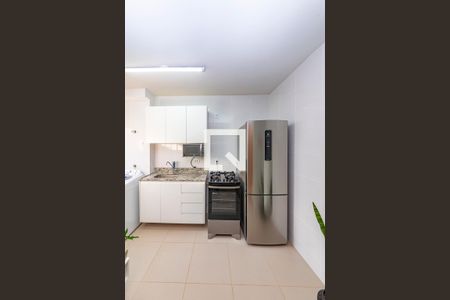 Cozinha de apartamento para alugar com 1 quarto, 37m² em Buritis, Belo Horizonte