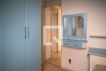 Quarto 2 de apartamento para alugar com 2 quartos, 62m² em Vila Heliopolis, São Paulo