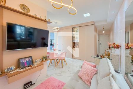 Sala de apartamento à venda com 2 quartos, 93m² em Vila Firmiano Pinto, São Paulo