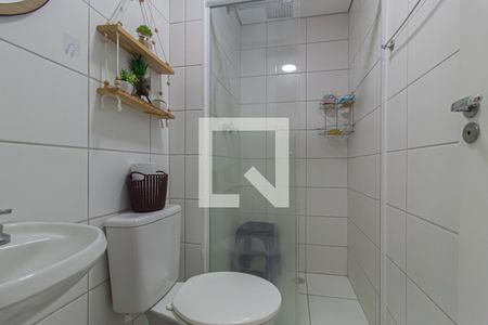 Banheiro de apartamento à venda com 1 quarto, 34m² em Vila Granada, São Paulo