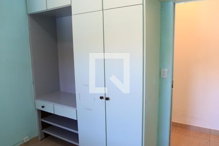 Quarto 01 de casa para alugar com 4 quartos, 200m² em Feliz, Goiânia