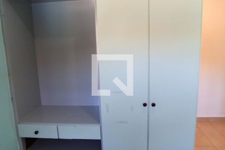 Quarto 01 de casa para alugar com 4 quartos, 200m² em Feliz, Goiânia