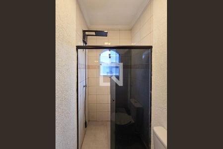 Banheiro Social de kitnet/studio para alugar com 1 quarto, 16m² em Assunção, São Bernardo do Campo