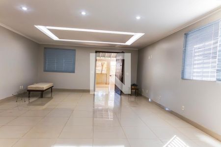 Casa para alugar com 3 quartos, 320m² em Asa Sul, Brasília