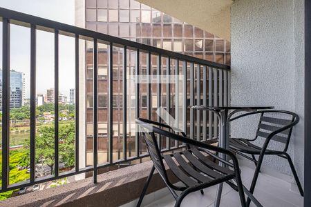 Sala/Cozinha - Varanda de apartamento para alugar com 1 quarto, 275m² em Pinheiros, São Paulo