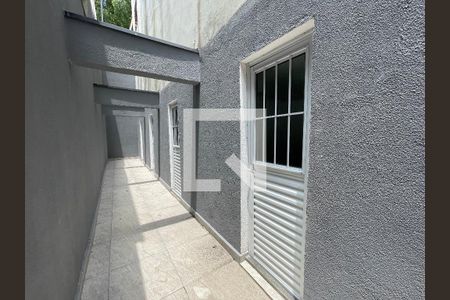Quintal de kitnet/studio para alugar com 1 quarto, 13m² em Vila Tiradentes, São Paulo
