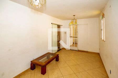Casa à venda com 3 quartos, 120m² em Serrano, Belo Horizonte
