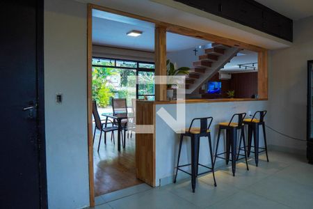 Sala de casa para alugar com 5 quartos, 891m² em Alto de Pinheiros, São Paulo