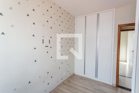 Quarto 1 de apartamento para alugar com 3 quartos, 79m² em Fernão Dias, Belo Horizonte
