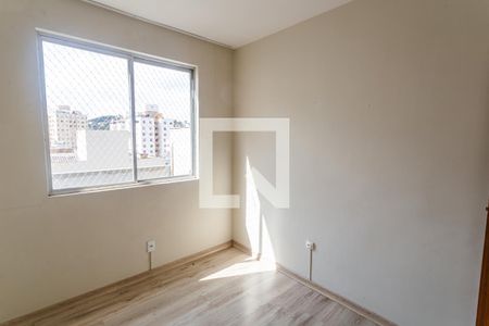 Quarto 2 de apartamento para alugar com 3 quartos, 79m² em Fernão Dias, Belo Horizonte