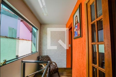Corredor de casa à venda com 2 quartos, 146m² em Vila Junqueira, Santo André