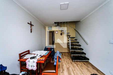 Sala de casa para alugar com 2 quartos, 190m² em Jardim Panorama (zona Leste), São Paulo