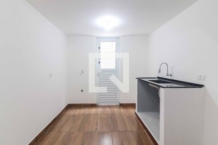 Sala e Cozinha de apartamento para alugar com 1 quarto, 13m² em Vila Tiradentes, São Paulo
