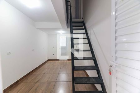 Sala/Cozinha de apartamento para alugar com 1 quarto, 25m² em Vila Tiradentes, São Paulo