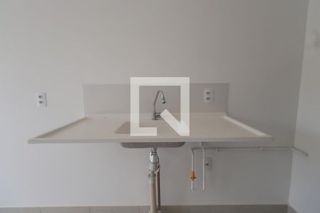 Sala/Cozinha de apartamento para alugar com 1 quarto, 27m² em Penha de França, São Paulo