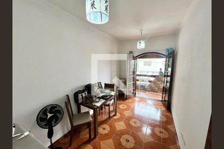 Quarto 2 de casa para alugar com 2 quartos, 180m² em Vila Celeste, São Paulo