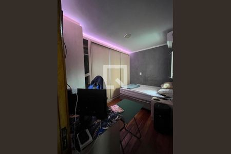 Casa à venda com 3 quartos, 200m² em Vila Leopoldina, Santo André