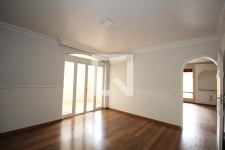 Casa à venda com 3 quartos, 300m² em Jardim Leonor, São Paulo