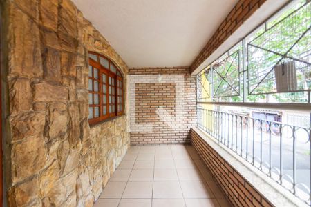 Sacada de casa à venda com 2 quartos, 500m² em Cidade das Flores, Osasco