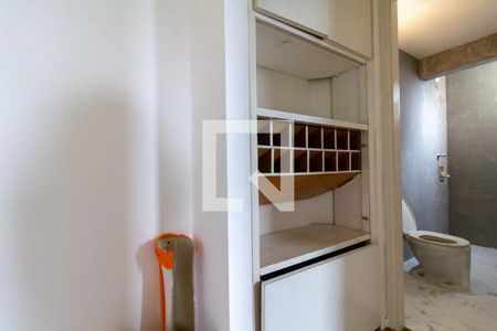 Corredor de apartamento à venda com 2 quartos, 59m² em Vila Santana, São Paulo