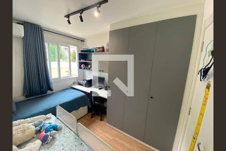 Quarto de apartamento à venda com 2 quartos, 80m² em Badu, Niterói