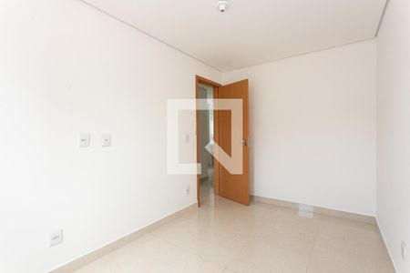 Quarto 2 de apartamento para alugar com 2 quartos, 43m² em Vila Centenario, São Paulo