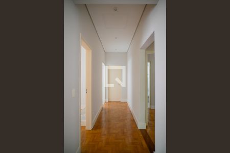 Corredor de casa à venda com 3 quartos, 600m² em Cursino, São Paulo