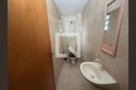 Lavabo de apartamento para alugar com 2 quartos, 60m² em Praça Seca, Rio de Janeiro