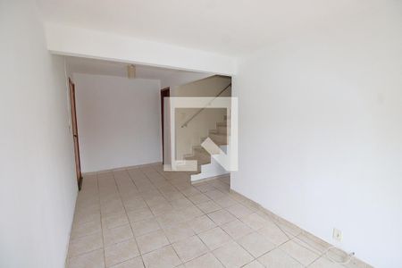 Sala de apartamento para alugar com 2 quartos, 60m² em Praça Seca, Rio de Janeiro