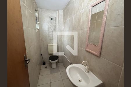 Lavabo de apartamento para alugar com 2 quartos, 60m² em Praça Seca, Rio de Janeiro