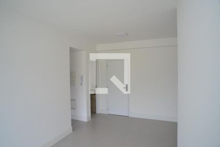 Sala de apartamento para alugar com 2 quartos, 74m² em Barra da Tijuca, Rio de Janeiro