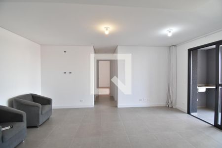 Sala/Cozinha de apartamento para alugar com 2 quartos, 74m² em Boa Vista, Curitiba
