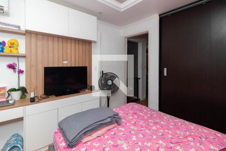 Quarto 1 de apartamento para alugar com 2 quartos, 48m² em Santo Antônio, Porto Alegre