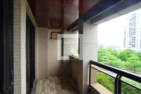 Varanda de apartamento para alugar com 4 quartos, 136m² em Barra da Tijuca, Rio de Janeiro