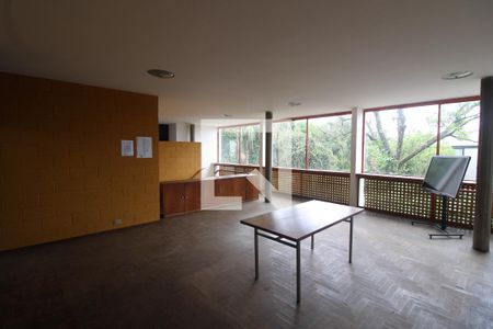 Sala de casa à venda com 3 quartos, 300m² em Cidade Jardim, São Paulo