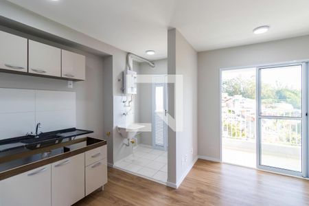 Sala/Cozinha de apartamento para alugar com 2 quartos, 40m² em Jardim Piracuama, São Paulo