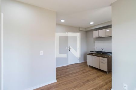 Sala/Cozinha de apartamento para alugar com 2 quartos, 40m² em Jardim Piracuama, São Paulo