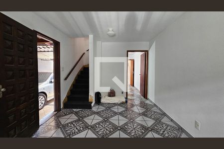 Sala de casa à venda com 2 quartos, 140m² em Jardim Santo Antoninho, São Paulo