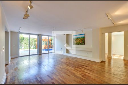 Casa à venda com 5 quartos, 345m² em Chácara Santo Antônio (Zona Sul), São Paulo