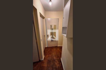 Corredor de apartamento para alugar com 2 quartos, 75m² em Santa Cecilia, São Paulo