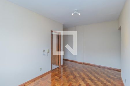 Apartamento à venda com 2 quartos, 73m² em Santa Tereza, Belo Horizonte