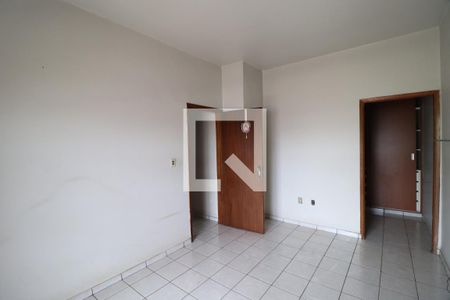 Quarto 1 - Suíte de casa para alugar com 4 quartos, 74m² em Tubalina, Uberlândia