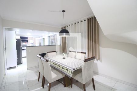 Sala de jantar de casa para alugar com 3 quartos, 262m² em Jardim Regis, São Paulo