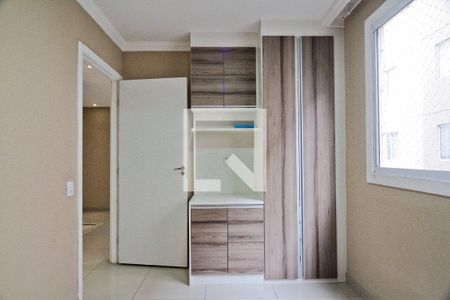 Quarto 1 de apartamento para alugar com 2 quartos, 40m² em Parque Panamericano, São Paulo